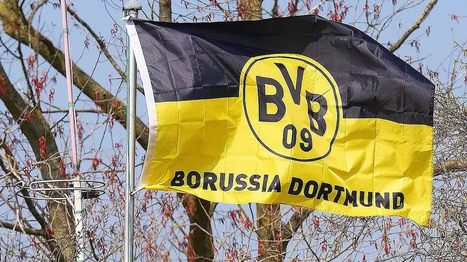 Borussia Dortmund zainteresowana transferem Nwaneriego z Arsenalu