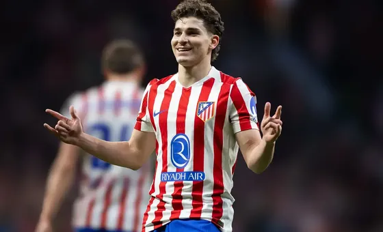 Barcelona na finiszu rozmów o Juliána Alvareza