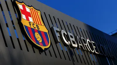 Gerard Martín oficjalnie na stałe jako stoper Barcelony
